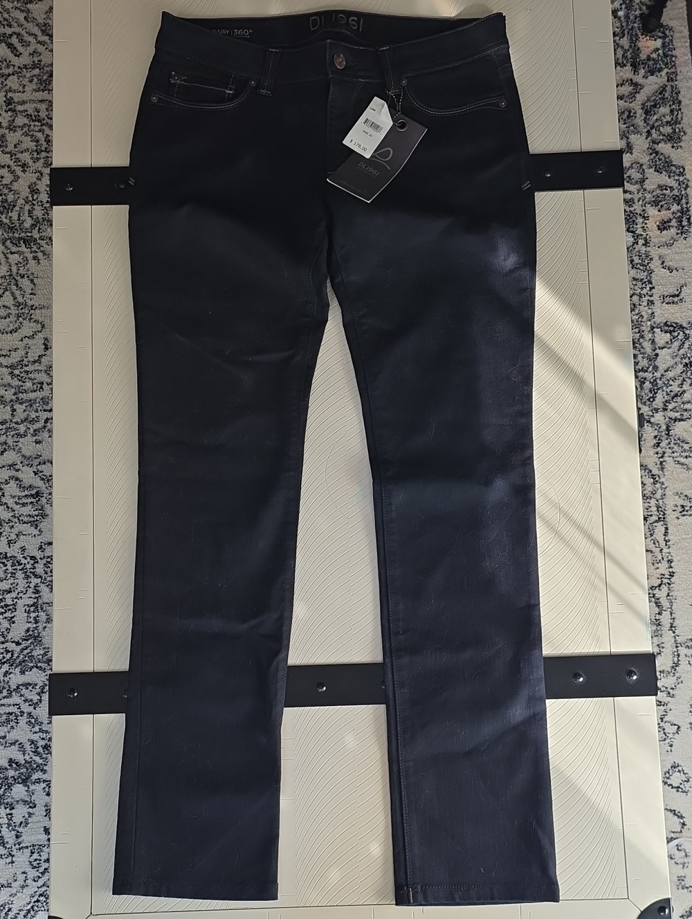 DL1961 TORY SLIM straight Black Coated Skinny Pants